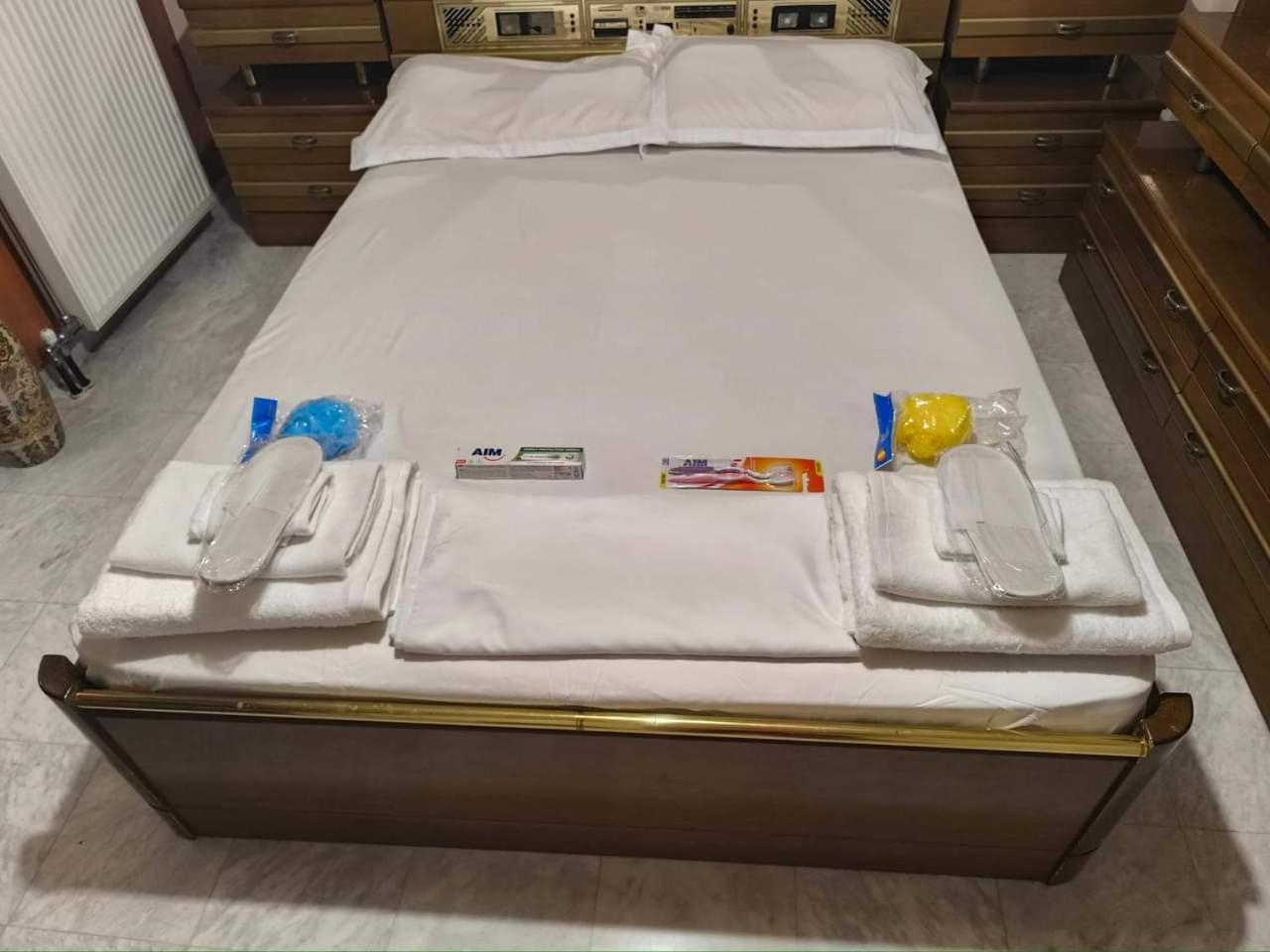 Trident Apartments Nafplio Bagian luar foto