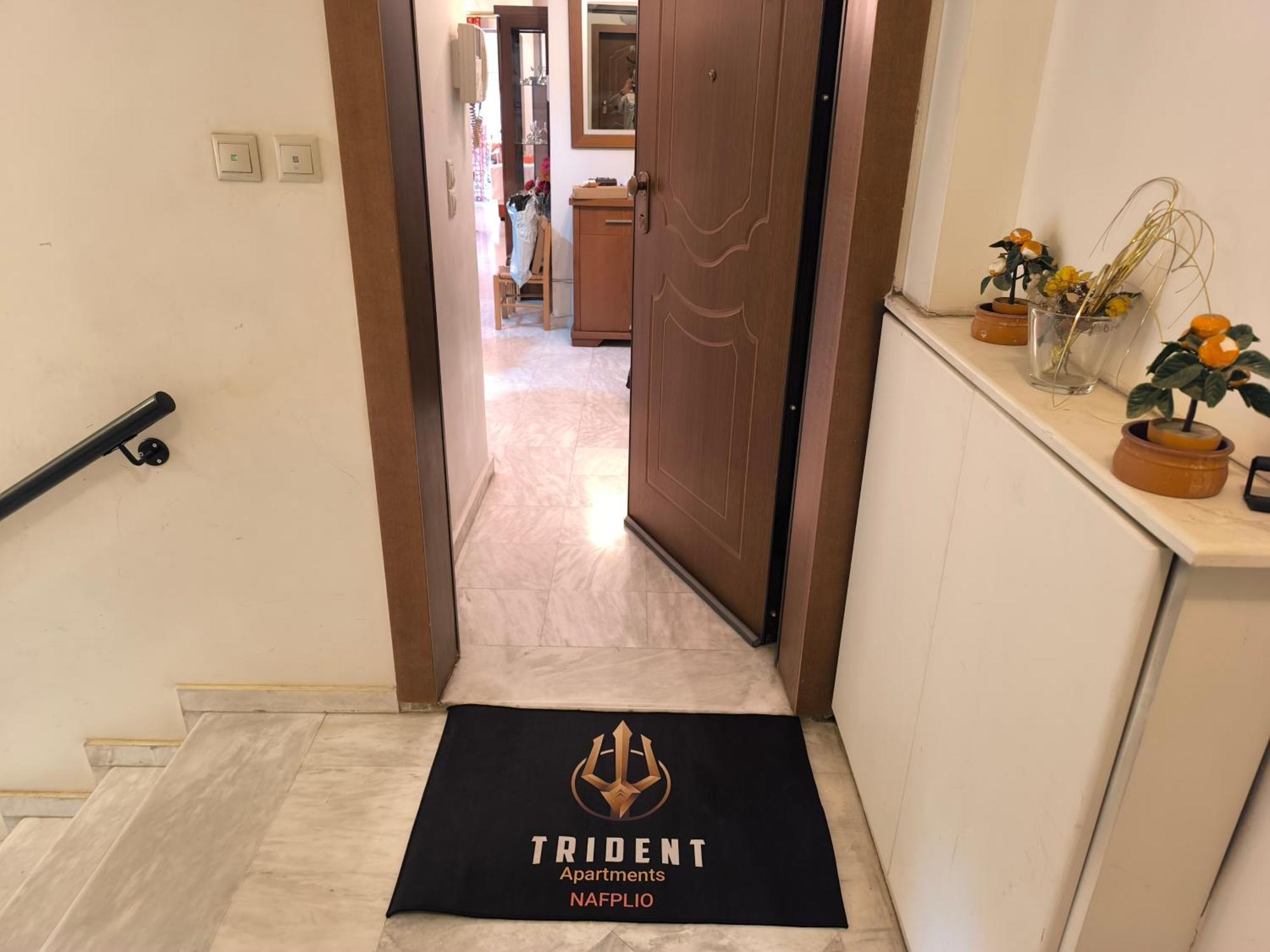 Trident Apartments Nafplio Bagian luar foto